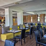 Ibis La Ferme Aux Vins