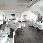 Ibis La Ferme Aux Vins Hotel 3*