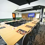 Ibis La Ferme Aux Vins
