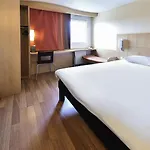 Hotel Ibis La Ferme Aux Vins 3*
