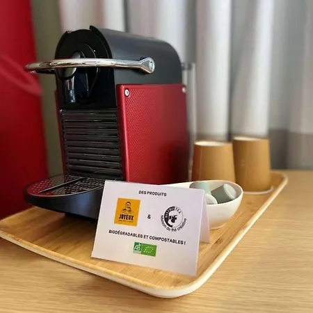 Ibis La Ferme Aux Vins Hotel 3*