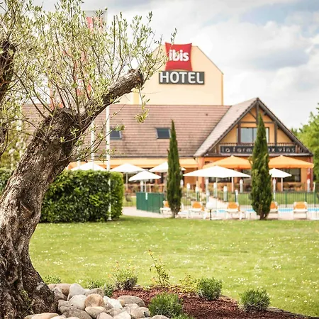 Ibis La Ferme Aux Vins Hotel