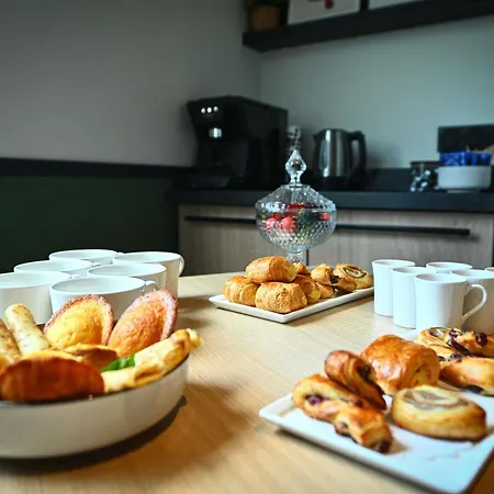 Ibis La Ferme Aux Vins Hotell