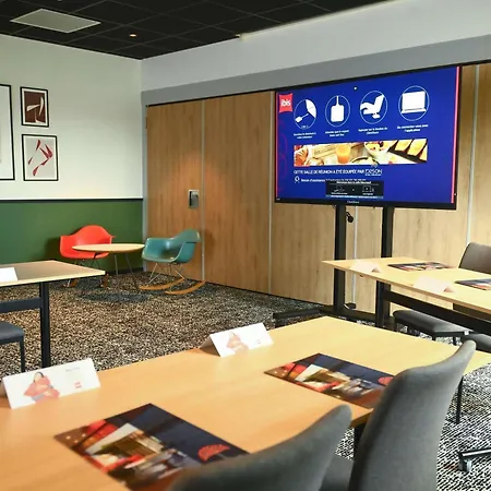 Ibis La Ferme Aux Vins 3* Beaune (Cote d'Or)