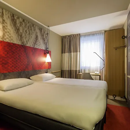 Ibis La Ferme Aux Vins Hotell