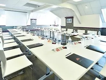 Ibis La Ferme Aux Vins 3*
