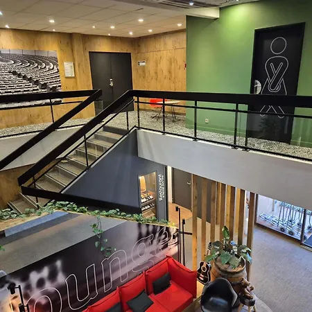 Ibis La Ferme Aux Vins Hotel 3*