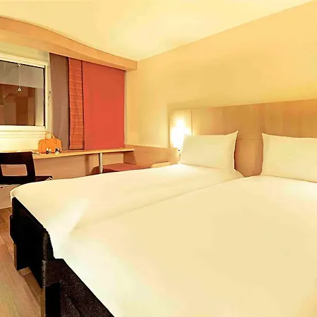 Ibis La Ferme Aux Vins