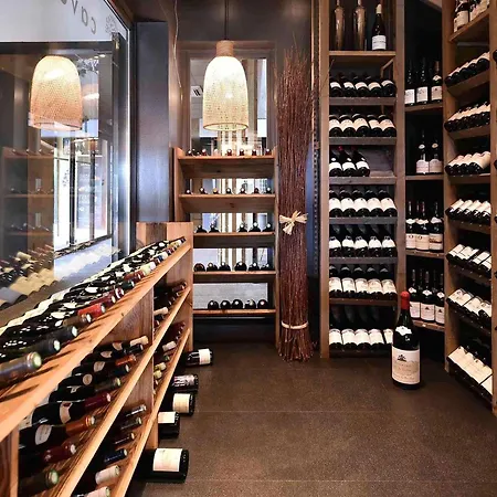 Ibis La Ferme Aux Vins Otel