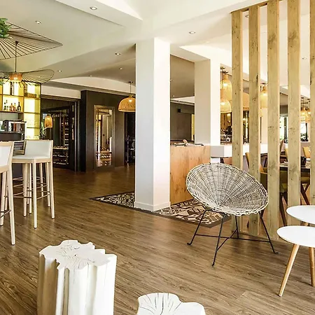 호텔 Ibis La Ferme Aux Vins 3*