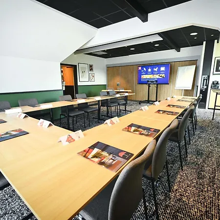 Ibis La Ferme Aux Vins Hotel