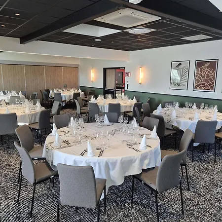 Ibis La Ferme Aux Vins Hotel 3*