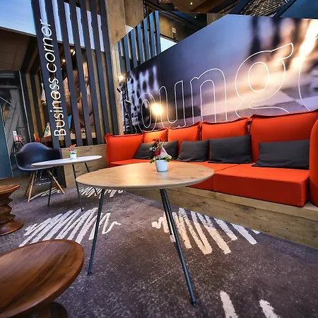 Ibis La Ferme Aux Vins Готель 3*