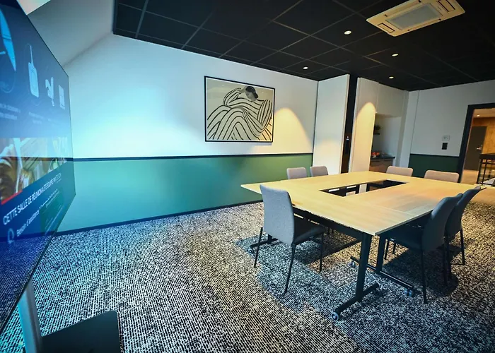 Hotel Ibis La Ferme Aux Vins