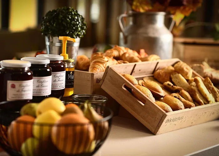 Hotel Ibis La Ferme Aux Vins 3*