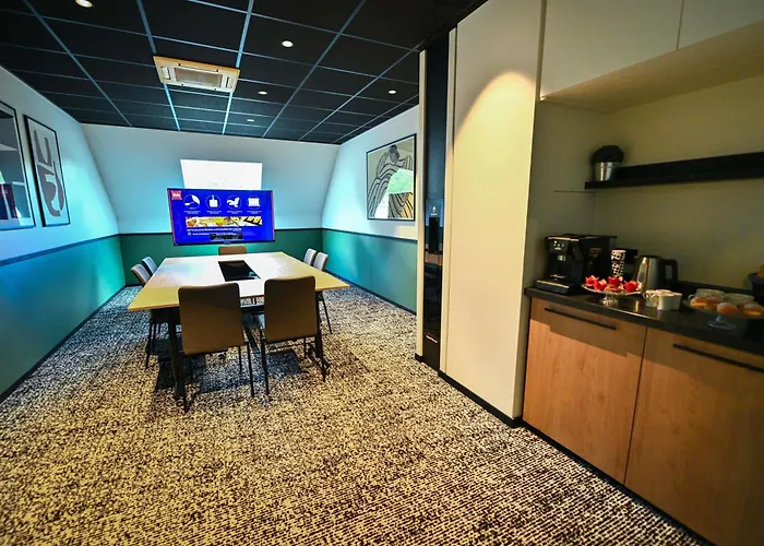 Ibis La Ferme Aux Vins 3*