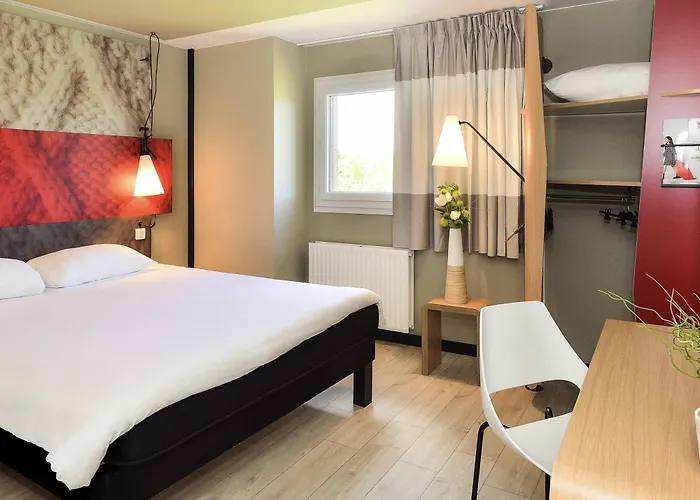 Ibis La Ferme Aux Vins Hotel