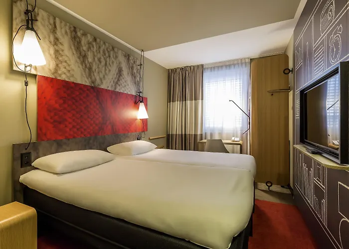 Ibis La Ferme Aux Vins Otel