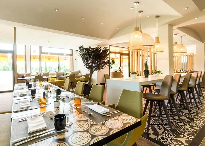 Ibis La Ferme Aux Vins Hotel